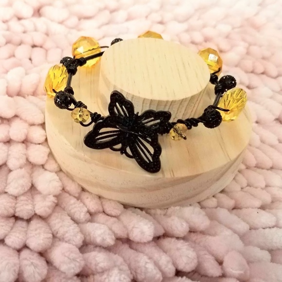 Black Wire Wrapped Butterfly Yellow Bead Bracelet - Picture 2 of 5